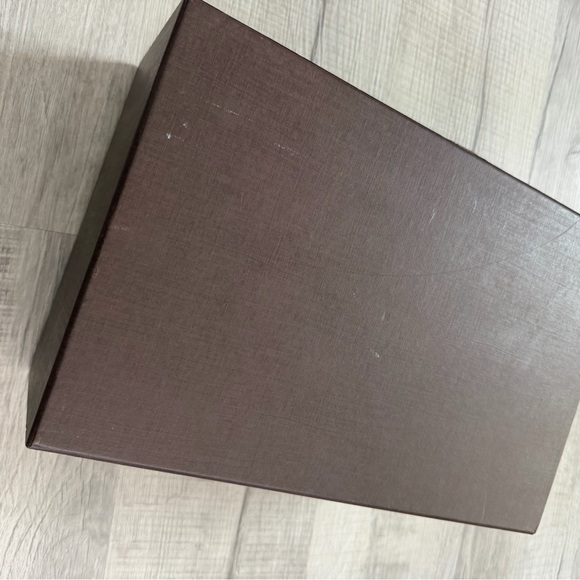 Louis Vuitton Brown Gift Box with large dustbag - Picture 4 of 4